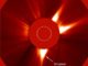 Koronale Streamer, beobachtet vom Solar and Heliospheric Observatory (SOHO) am 14. Februar 2002. (Credits: NASA / LASCO)