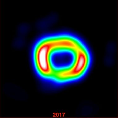 Screenshot der Zeitraffer-Animation, die die Expansion des Supernova-Überrests 1987A zeigt. (Credits: Yvette Cendes, Dunlap Institute for Astronomy & Astrophysics, University of Toronto) Screenshot der Zeitraffer-Animation, die die Expansion des Supernova-Überrests 1987A zeigt. (Credits: Yvette Cendes, Dunlap Institute for Astronomy & Astrophysics, University of Toronto)