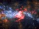 Falschfarbenbild der Zentralregion von NGC 5643, basierend auf ALMA-Daten. Im Kern sind eine Akkretionsscheibe und ein Torus aus Gas und Staub erkennbar. (Credits: ESO / A. Alonso-Herrero et al.; ALMA (ESO / NAOJ / NRAO)