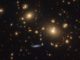 Der Galaxienhaufen SDSS J0928+2031, aufgenommen vom Weltraumteleskop Hubble. (Credits: ESA / Hubble & NASA, M. Gladders et al.; Acknowledgement: Judy Schmidt)