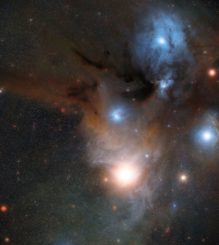 Die Sternentstehungsregion Rho Ophiuchi. (Credits: ESO / Digitized Sky Survey 2; Acknowledgement: Davide De Martin)