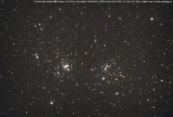 Titelbild: Der Doppel-Sternhaufen h&chi Persei. (Credits: astropage.eu)