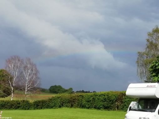 Regenbogen auf dem ITV 2019 in Gedern. (Credits: astropage.eu) Regenbogen auf dem ITV 2019 in Gedern. (Credits: astropage.eu)