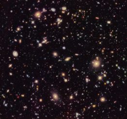 Das Hubble Ultra Deep Field 2012 zeigt tausende ferne Galaxien. (Credits: NASA, ESA, R. Ellis (Caltech), and the HUDF 2012 Team)