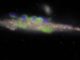 Kompositbild der Walgalaxie NGC 4631 und ihrer Magnetfelder, basierend auf Daten des Very Large Array und des Mayall 4-Meter-Teleskops. (Credits: Composite image by Jayanne English of the University of Manitoba, with NRAO VLA radio data from Silvia Carolina Mora-Partiarroyo and Marita Krause of the Max-Planck Institute for Radio Astronomy)