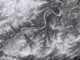 Die Eisbedeckung des Yukon River in der Nähe seines Zusammenflusses mit dem Tanana River in Alaska. (Courtesy Landsat imagery / NASA Goddard Space Flight Center and U.S. Geological Survey)
