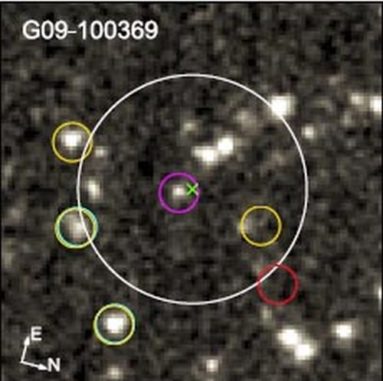 Spitzer-Aufnahme von ultraroten, leuchtkräftigen Galaxien, deren Licht etwa zwölf Milliarden Jahre zu uns unterwegs war. (Credit: IRAC / Spitzer / Ma et al., 2020) Spitzer-Aufnahme von ultraroten, leuchtkräftigen Galaxien, deren Licht etwa zwölf Milliarden Jahre zu uns unterwegs war. (Credit: IRAC / Spitzer / Ma et al., 2020)