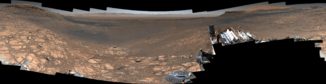 Das neue hochauflösende Panoramabild der Marsoberfläche, aufgenommen vom Marsrover Curiosity (unten in voller Auflösung verlinkt). (Credits: NASA / JPL-Caltech / MSSS)
