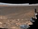 Das neue hochauflösende Panoramabild der Marsoberfläche, aufgenommen vom Marsrover Curiosity (unten in voller Auflösung verlinkt). (Credits: NASA / JPL-Caltech / MSSS)