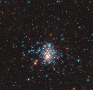 Hubble-Aufnahme des Kugelsternhaufens NGC 1805. (Credits: ESA / Hubble & NASA, J. Kalirai) Hubble-Aufnahme des Kugelsternhaufens NGC 1805. (Credits: ESA / Hubble & NASA, J. Kalirai)