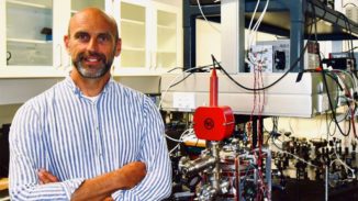 Dr. Maarten Hoogerland im Quantum Information Lab an der University of Auckland. (Credits: University of Auckland)