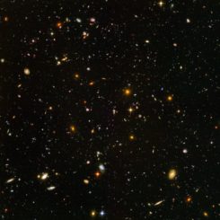 Das Hubble Ultra Deep Field. (Credits: NASA, ESA, and S. Beckwith (STScI) and the HUDF Team)