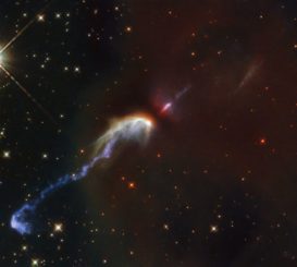 Hubble-Aufnahme der Herbig-Haro-Objekte HH46 und HH47. (Credit: ESA / Hubble & NASA, B. Nisini)