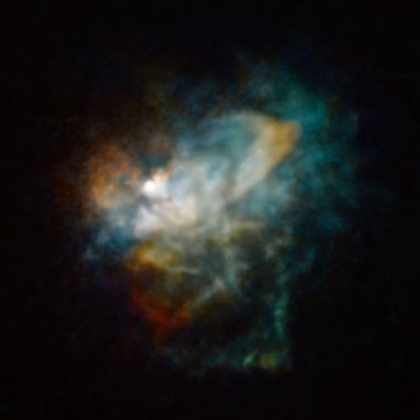 Hubble-Aufnahme des riesigen Nebels aus Materie, die der Hyperriese VY Canis Majoris ausgestoßen hat. Der Durchmesser des Nebels beträgt annähernd 1,6 Billionen Kilometer. (Credits: NASA, ESA, and R. Humphreys (University of Minnesota))
