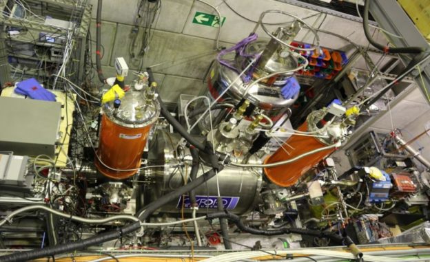 Das BASE-Experiment von oben betrachtet. (Credits: Image: CERN) Das BASE-Experiment von oben betrachtet. (Credits: Image: CERN)