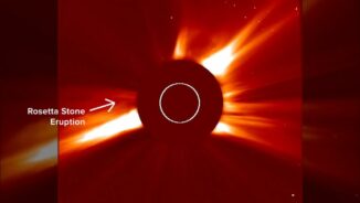 Aufnahme der Rosetta-Eruption aus dem unten eingebundenen Video. (Credits: NASA / Mara Johnson-Groh / Haley Reed)