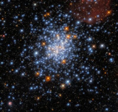 Hubble-Aufnahme des Sternhaufens NGC 330. (Credits: ESA / Hubble & NASA, J. Kalirai, A. Milone)