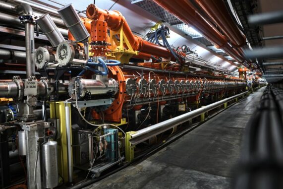 Das Super Proton Synchrotron, der zweitgrößte Beschleuniger am CERN. (Credits: Image: CERN) Das Super Proton Synchrotron, der zweitgrößte Beschleuniger am CERN. (Credits: Image: CERN)