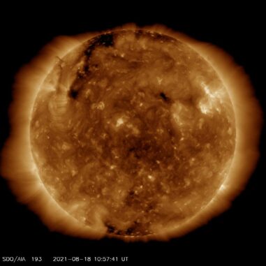 Ein aktuelles Bild der Sonne, aufgenommen vom Solar Dynamics Observatory am 18. August 2021. (Credits: Courtesy of NASA / SDO and the AIA, EVE, and HMI science teams)