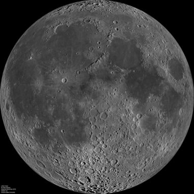 Mosaik der erdzugewandten Seite des Mondes, basierend auf Daten der LROC-Kamera an Bord des Lunar Reconnaissance Orbiter (LRO). (Credits: NASA / GSFC / Arizona State University)