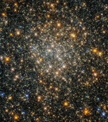 Hubble-Aufnahme des Kugelsternhaufens ESO 520-21. (Credits: ESA / Hubble and NASA, R. Cohen)