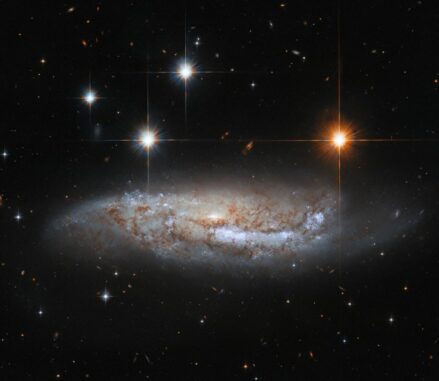 Hubble-Aufnahme der Galaxie NGC 3568. (Credits: ESA / Hubble & NASA, M. Sun) Hubble-Aufnahme der Galaxie NGC 3568. (Credits: ESA / Hubble & NASA, M. Sun)