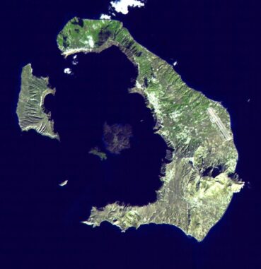 Satellitenaufnahme von Santorin, wo eine der größten Vulkaneruptionen im Holozän stattfand. (Credits: NASA / GSFC / METI / ERSDAC / JAROS, and U.S. / Japan ASTER Science Team)