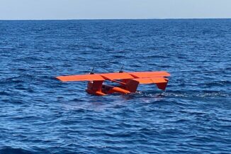 Die unbemannte Drohne, die zur Überwachung des Meeresbodens eingesetzt wird. (Credits: Industrial Science / University of Tokyo)