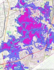 Karte der westlichen Vororte von Brisbane am 28. Februar 2022, erstellt aus Daten von PlanetScope (violett) und Capella (pink). (Credits: OpenStreetMap and Contributors, CC BY SA / University of Queensland)