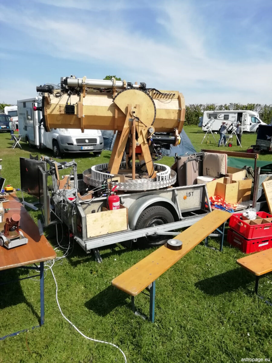 R.A.M.O.T.S., fest montiert auf einem Anhänger. (Credits: astropage.eu)