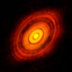 Aufnahme der protoplanetaren Scheibe um den Stern HL Tauri. (Credits: ALMA (ESO / NAOJ / NRAO))