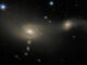 Aufnahme des interagierenden Galaxienpaars Arp-Madore 2105-332, basierend auf Daten des Weltraumteleskops Hubble und des Victor M. Blanco 4-Meter-Teleskops. (Credits: ESA / Hubble & NASA, J. Dalcanton; Acknowledgement: L. Shatz)