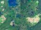 Landwirtschaftlich genutzte Flächen im Carrot River Valley am 2. Juli 2026 (links) und am 21. September 21, 2026 (rechts), (Credits: NASA Earth Observatory images by Michala Garrison)